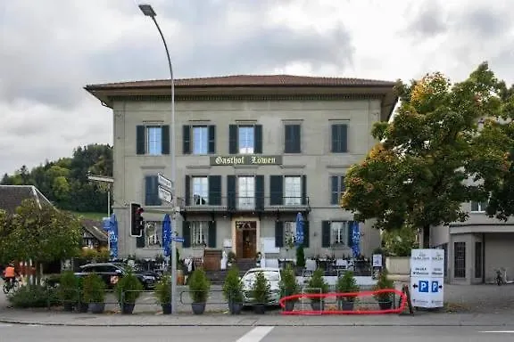 Gasthorf Loewen מלון Oberburg